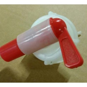 Dispenser tap for 40% formaldehyde tank